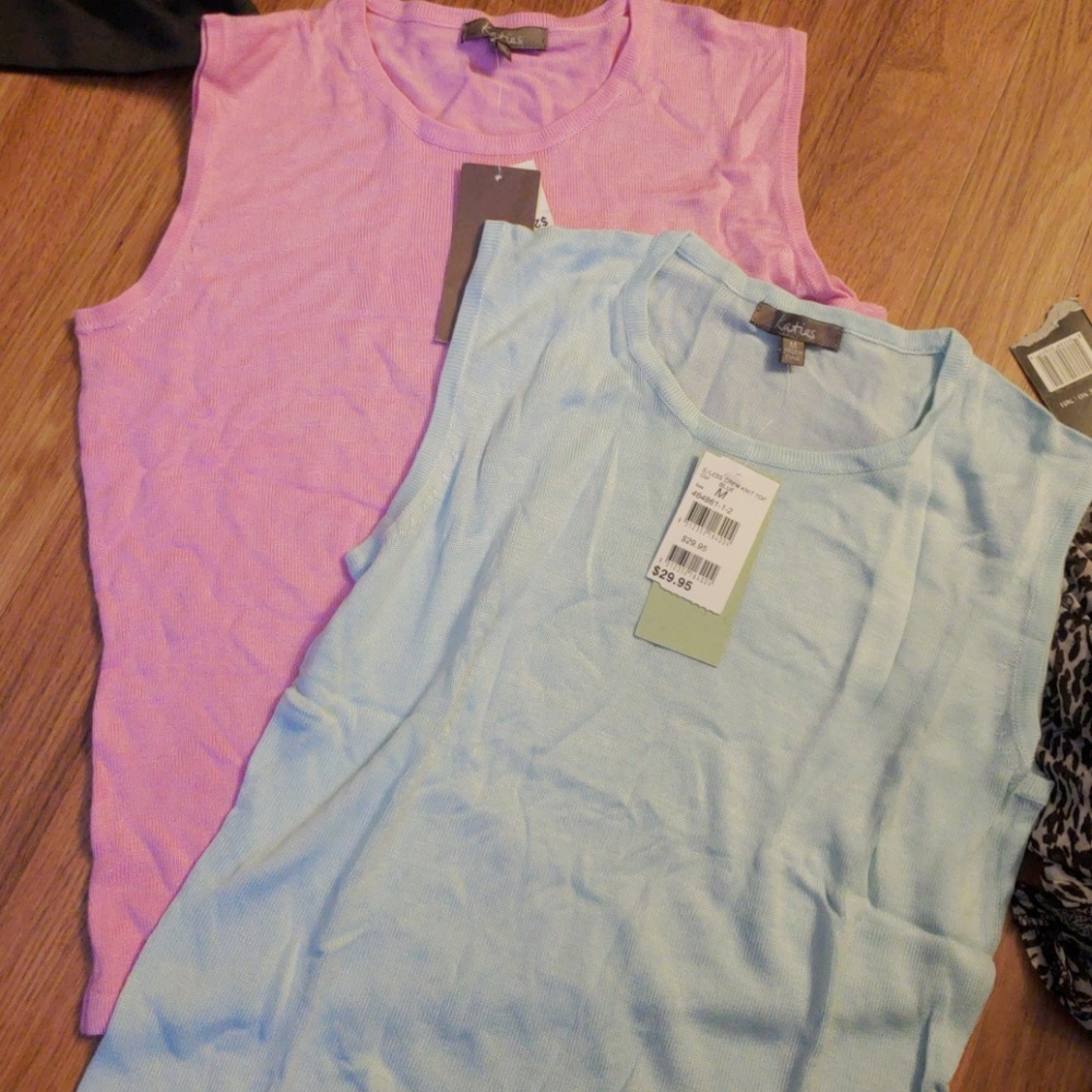 Womens sleeveless knit top